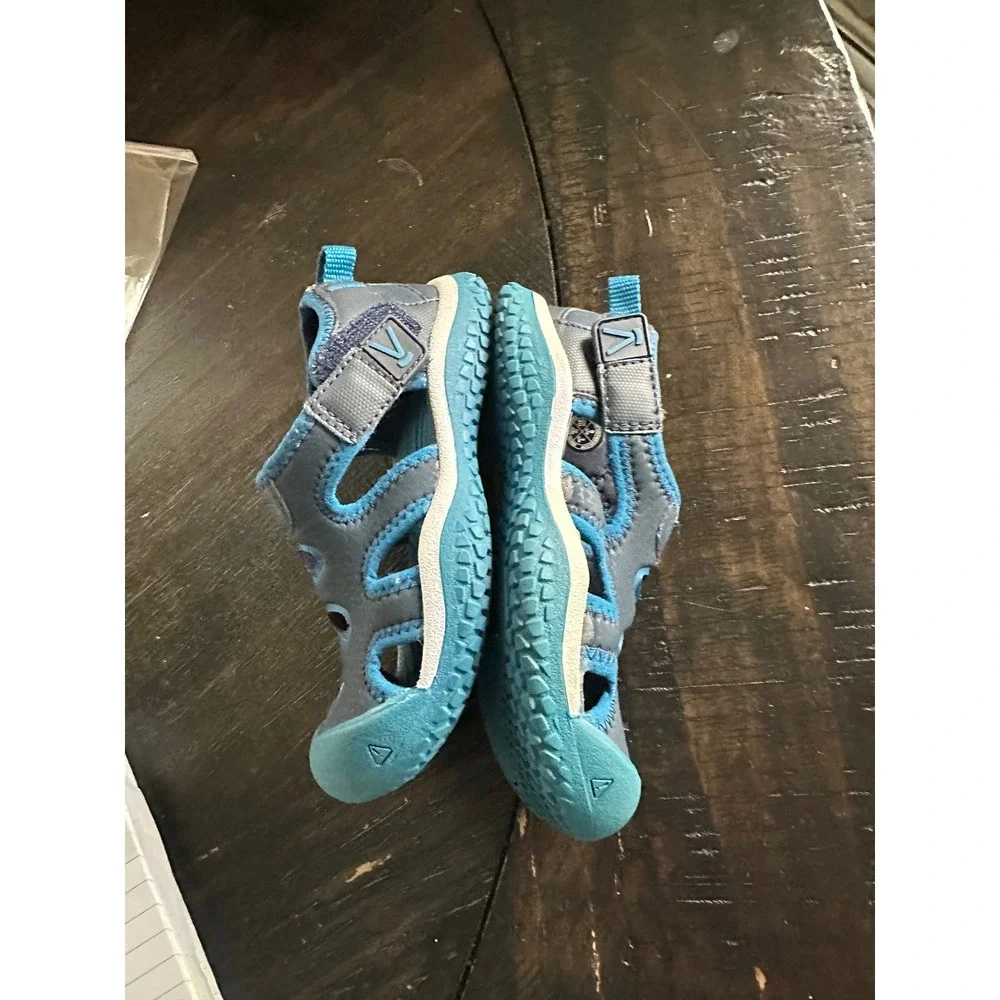 Keen Stingray Blue Grey Water Sandals Kids Size 9 US 1024736 Aqua Stop Shoes EUC